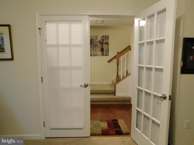 Building Photo - 2108 Hays St