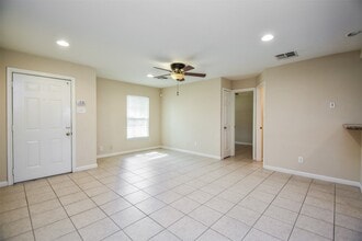 Building Photo - 6430 Saxet St