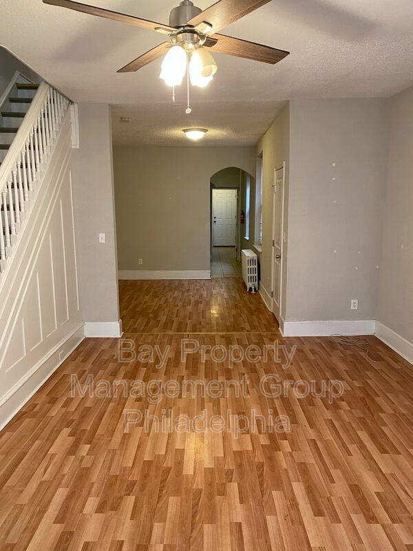 Foto del edificio - 137 Hansberry St