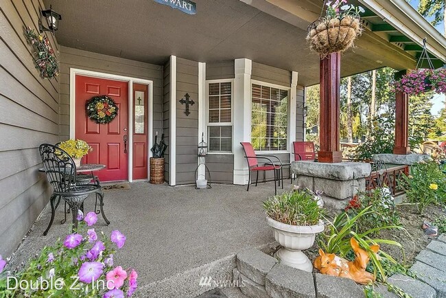Building Photo - 3 br, 2.5 bath House - 646 Eatonville Hwy ...