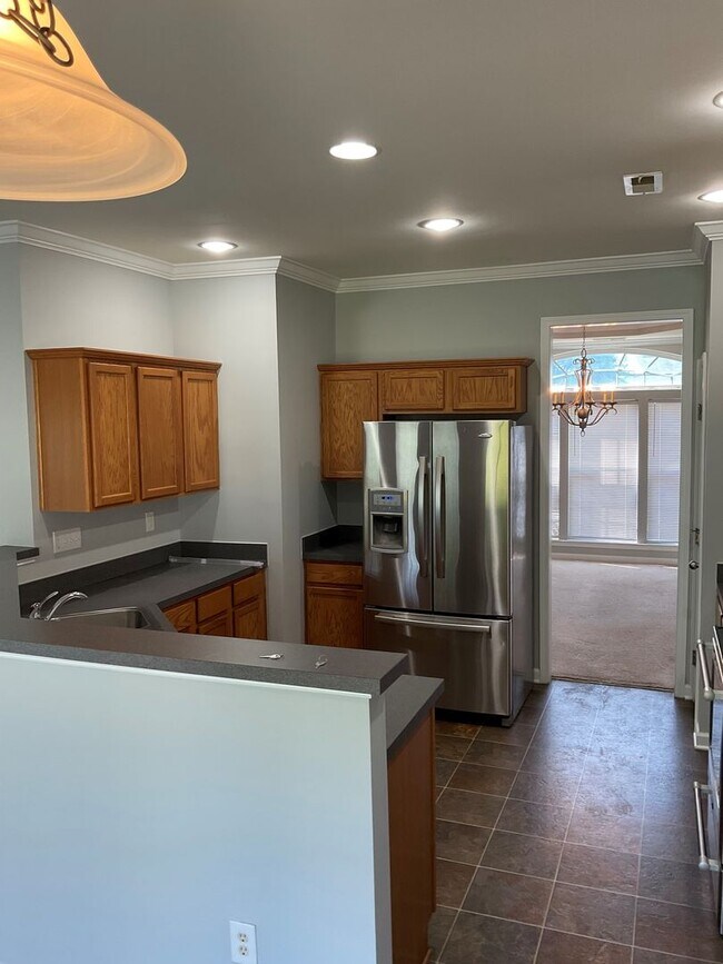 Foto del edificio - Beautiful 4BR Home In Bethesda Oaks !