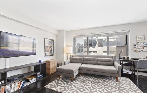 Foto del edificio - 175 W 13th St