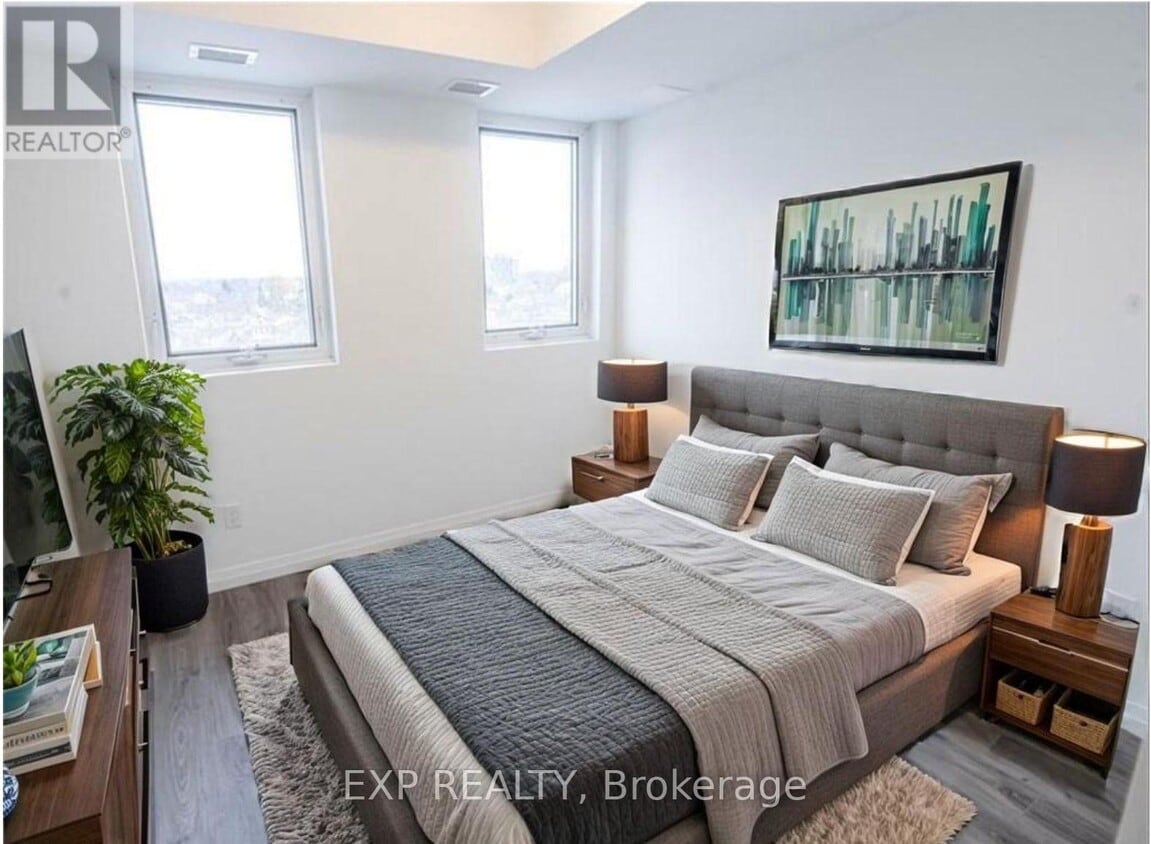 Primary Photo - 108 Garment St