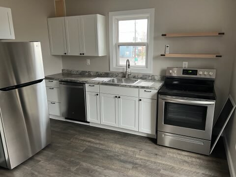 Kitchen - 116 N Division St