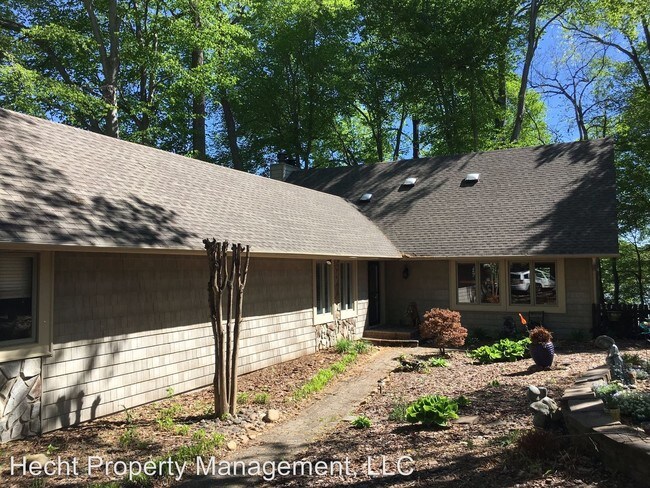 Building Photo - 5 br, 4.5 bath House - 3528 Niblick Court