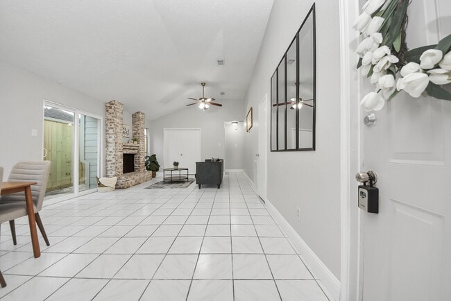 Building Photo - 20627 Burwood Cir