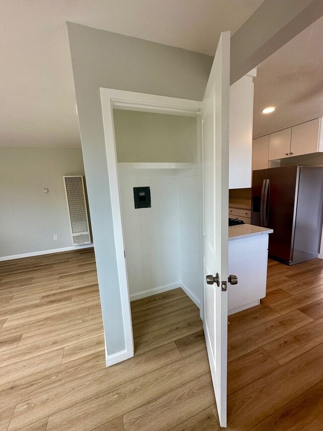 Foto del edificio - COMING SOON--2 bed/1 bath in IB