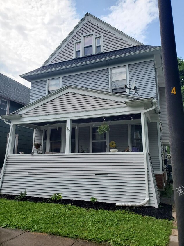 Primary Photo - 10 Bly St