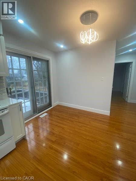 Photo du bâtiment - 16 Gay Crescent