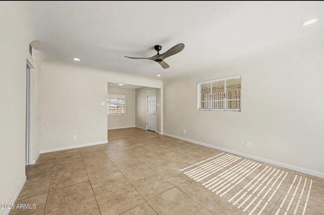 Building Photo - 2747 N Greenfield Rd