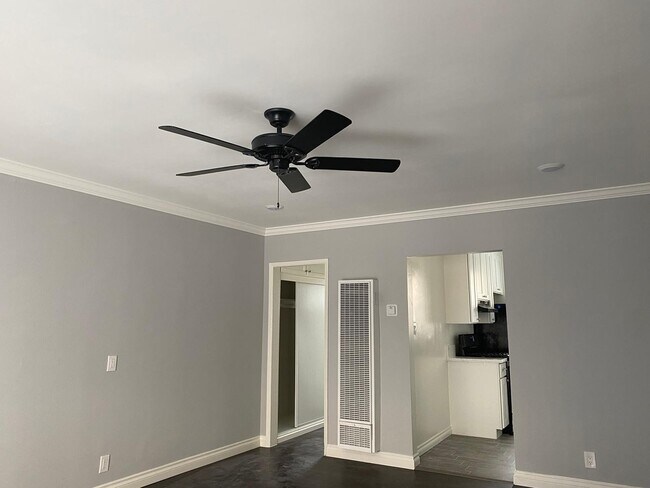 Foto del edificio - 401 S Union Ave