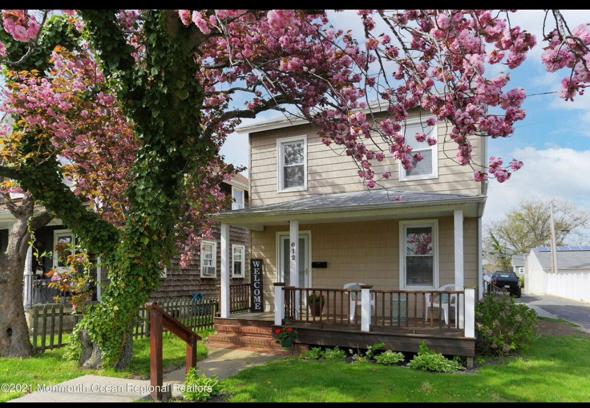 Primary Photo - 612 Sylvania Ave
