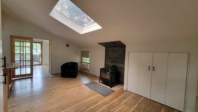 Building Photo - 156 Arapaho Trail