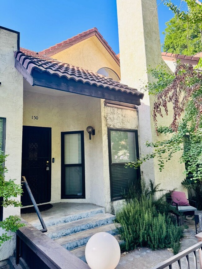 Foto del edificio - 2 Bedroom, 2 Bath Condo