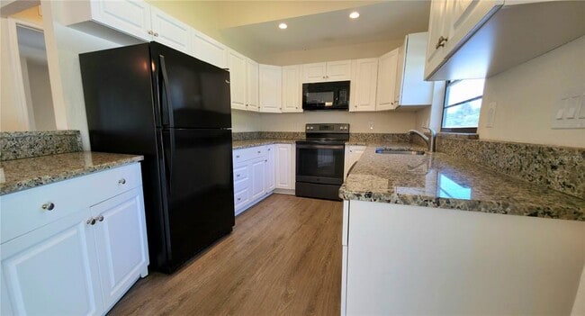 Building Photo - 4659 Alligator Dr