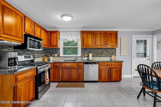 Foto del edificio - 608 Blanchard Pkwy