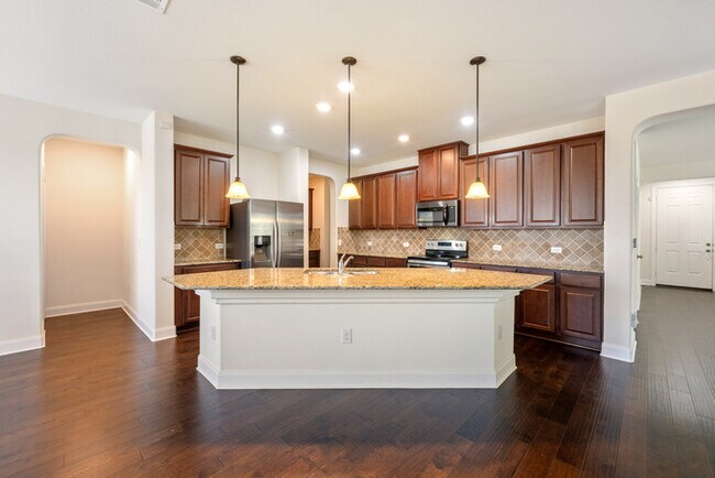 Building Photo - 7632 Knockfin Dr