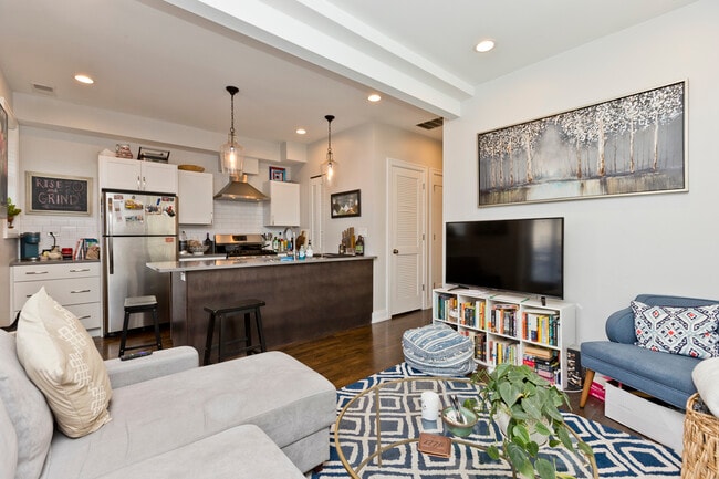 Foto del edificio - 856 N Hermitage Ave