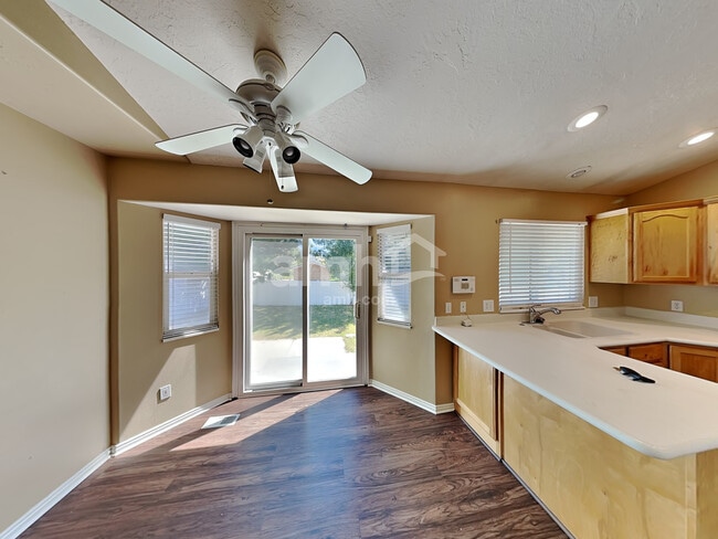Building Photo - 628 N 540 W