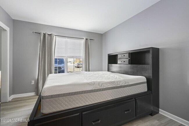 Foto del edificio - 1228 Morning Glory Dr