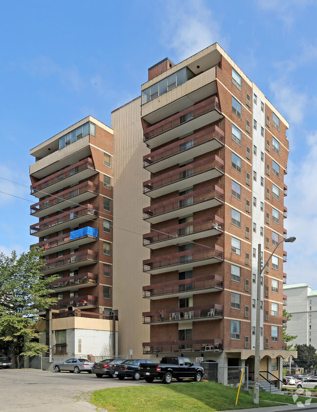 Hughson Towers Apartments - 150 Hughson St S Hamilton, ON | Apartments.com