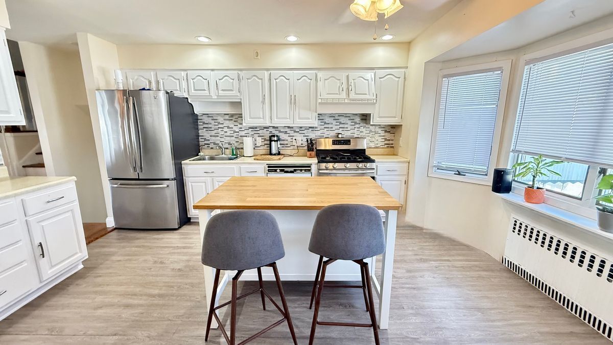 Foto principal - 29 Edgewater Ave