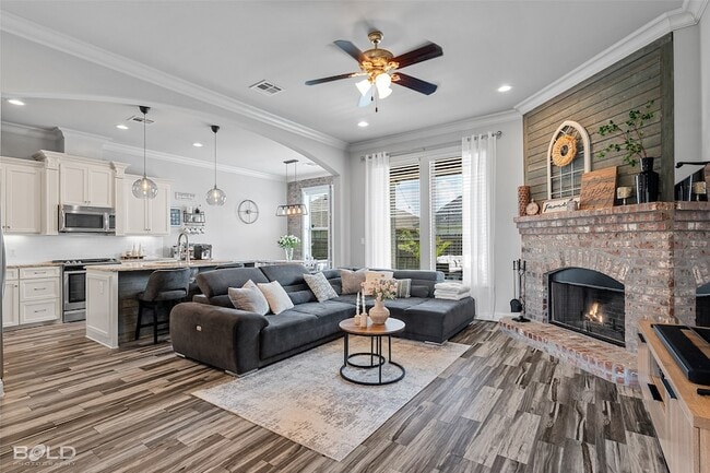 Foto del edificio - 502 Hempstead Cir