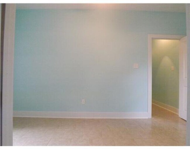 Building Photo - ADORABLE 3 BED, 2 BATH BEACH COTTAGE - GUL...