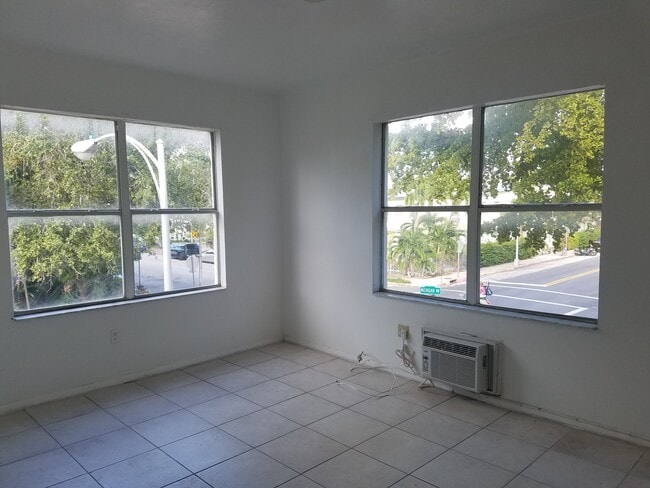 Living Room - 1016 8th St