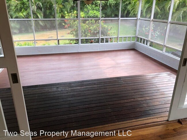 Foto del edificio - 3 br, 2 bath House - 313 Ilimano Street