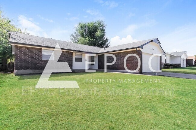 Building Photo - 304 W Silverwood Dr