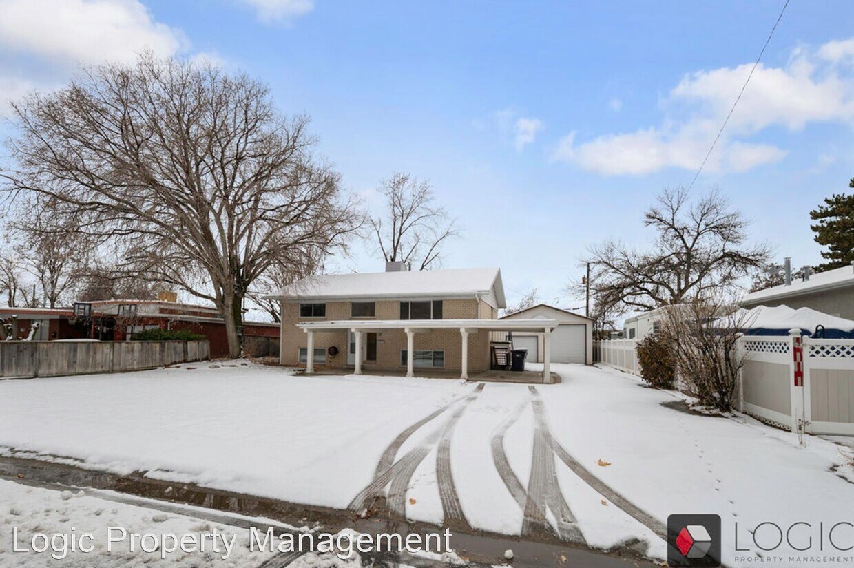 5 br, 2 bath House 9304 S. Sneddon Drive House for Rent in Sandy