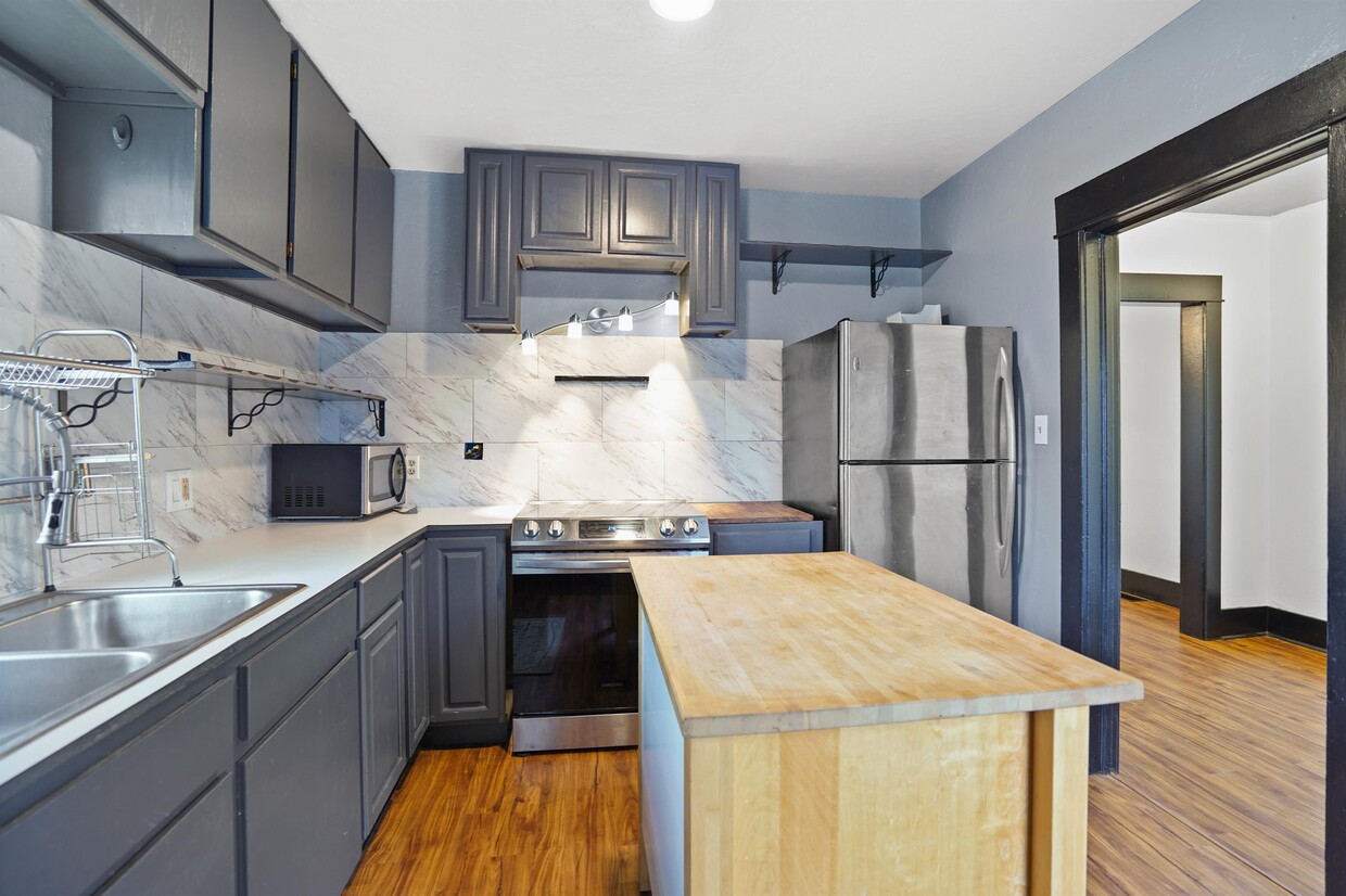 Foto principal - 2624 E Boone Ave