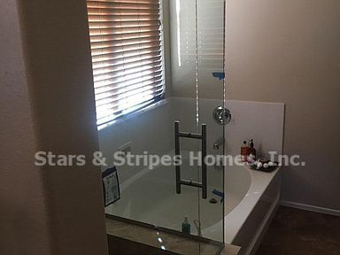 Building Photo - Comfort zone for you and your family
