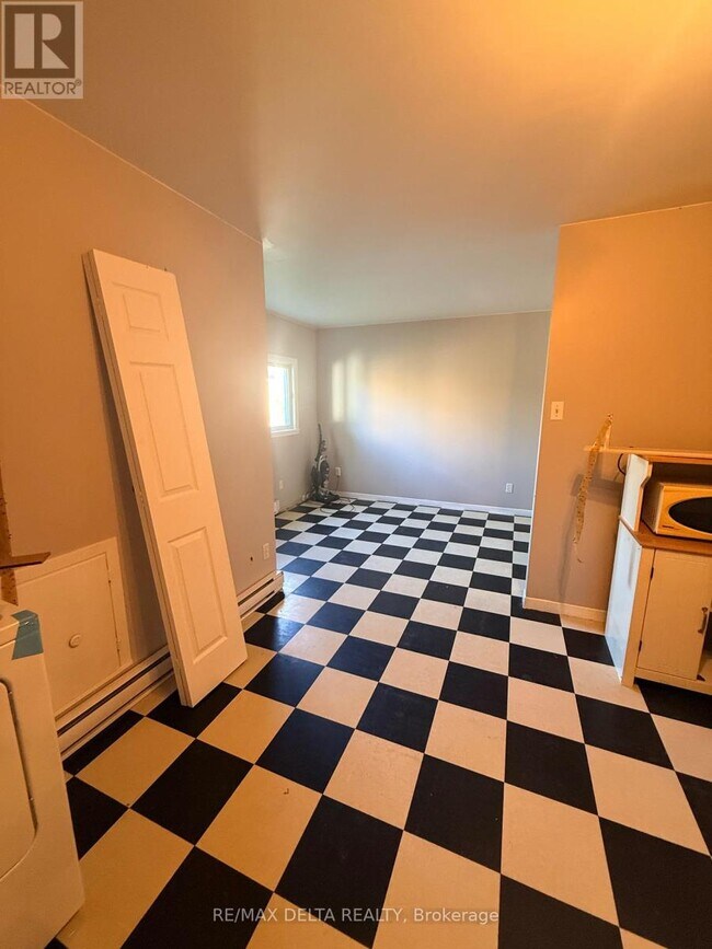 Photo du bâtiment - 7 - 4567 STE CATHERINE STREET