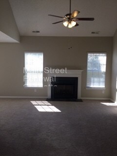 Building Photo - 5805 Bridgeway Dr