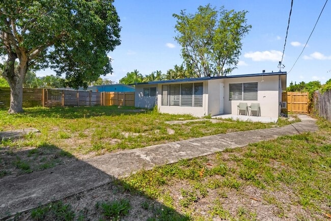 Photo - 20 NE 17th Ave House