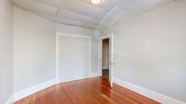 Foto del edificio - 346 Chelsea St