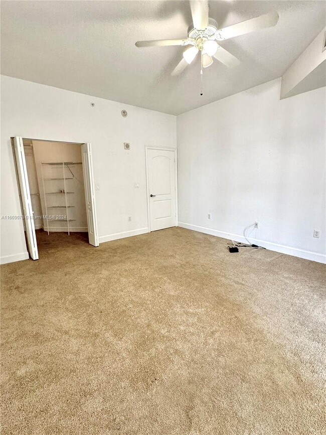 Building Photo - 1830 Radius Dr