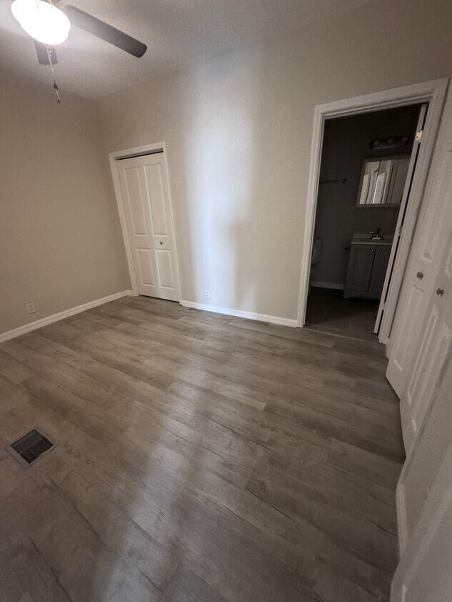 Master Bedroom - 32 Ada St