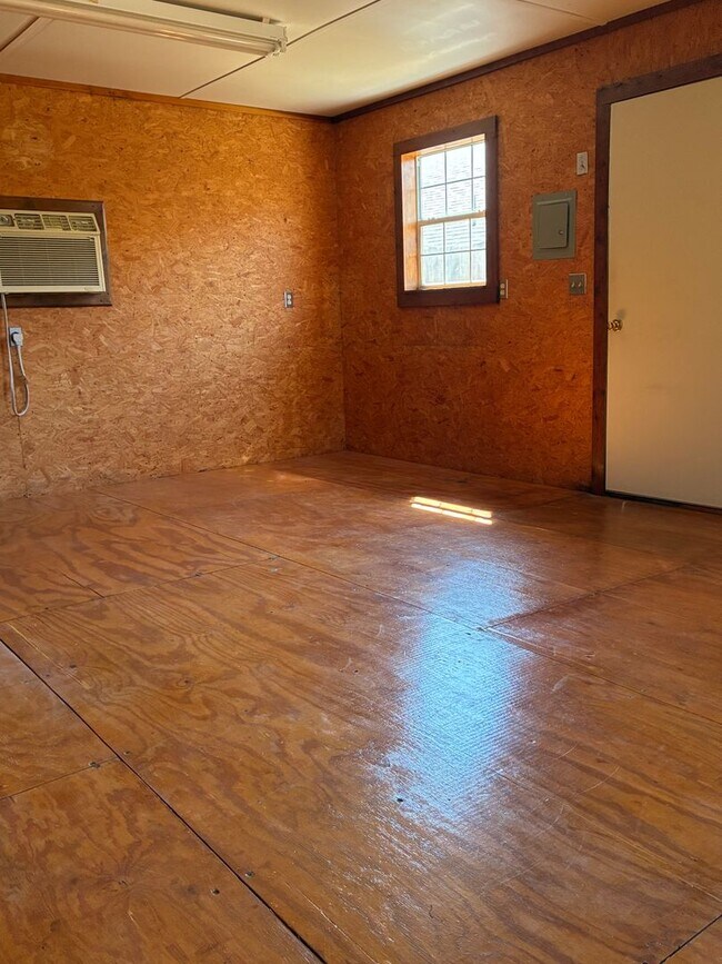 Building Photo - 4402 Briar Creek Rd