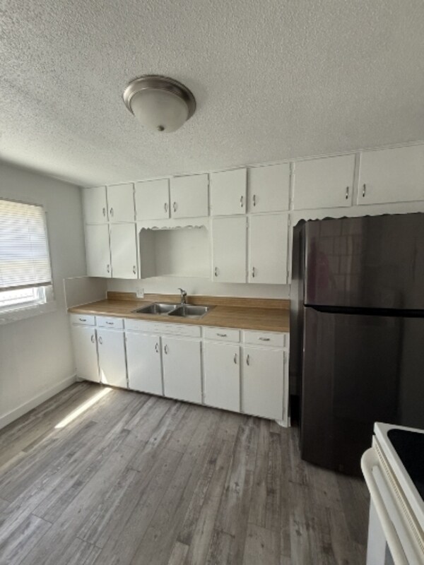 Building Photo - 420 Water St