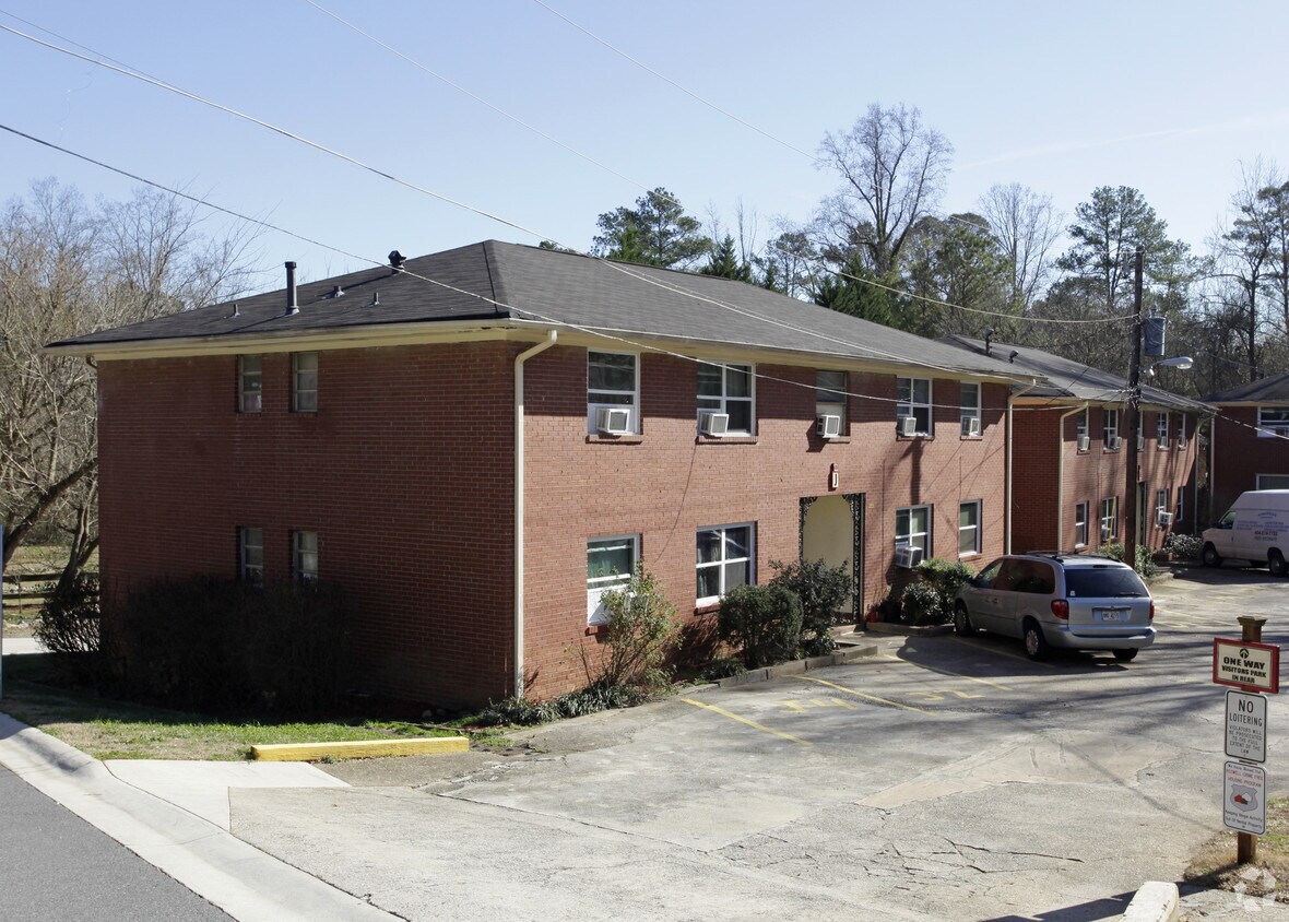 Primary Photo - Myrtle Street Apartments