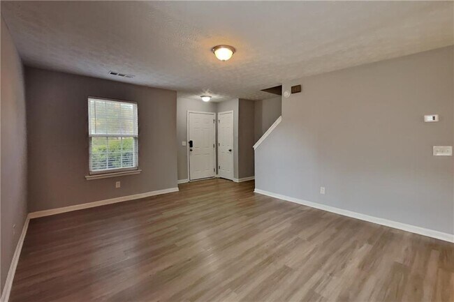 Foto del edificio - 5315 Paddington Ln