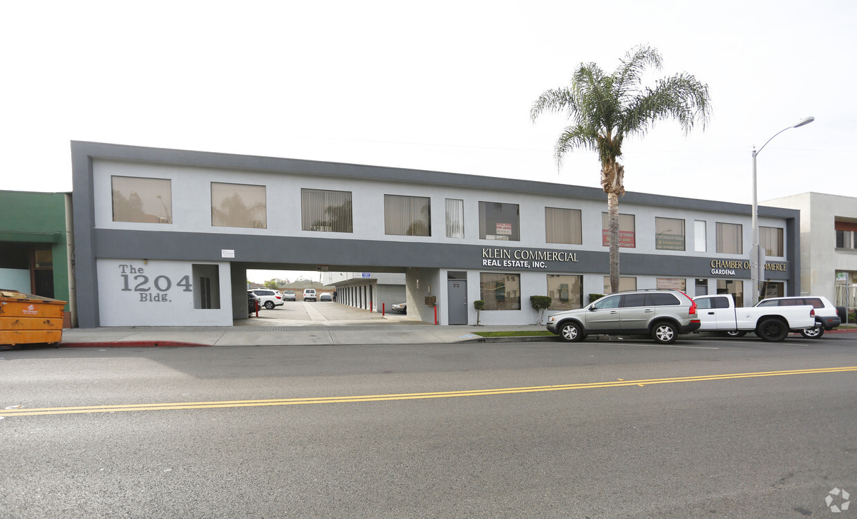 Building - 1204 W Gardena Blvd