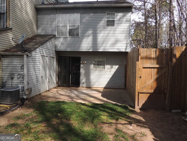 Building Photo - 1496 Inverness Dr