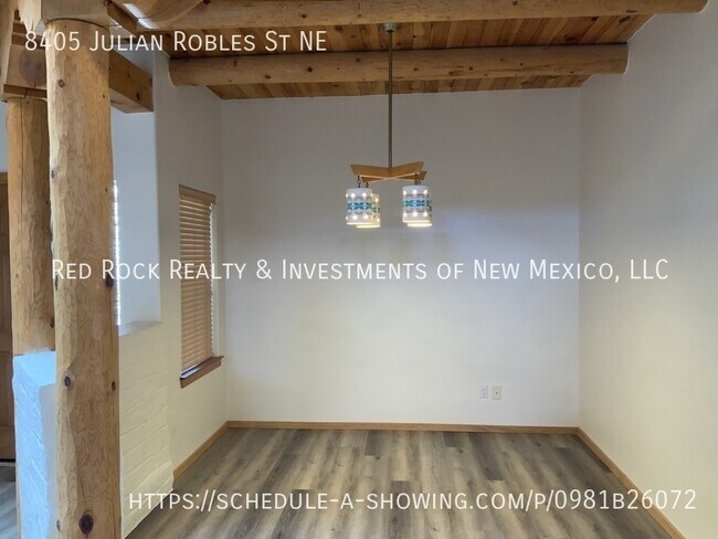 Foto del edificio - 8405 Julian Robles St NE