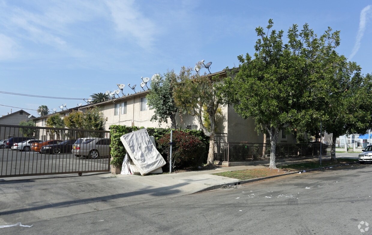 Foto del edificio - 200 W 108th St