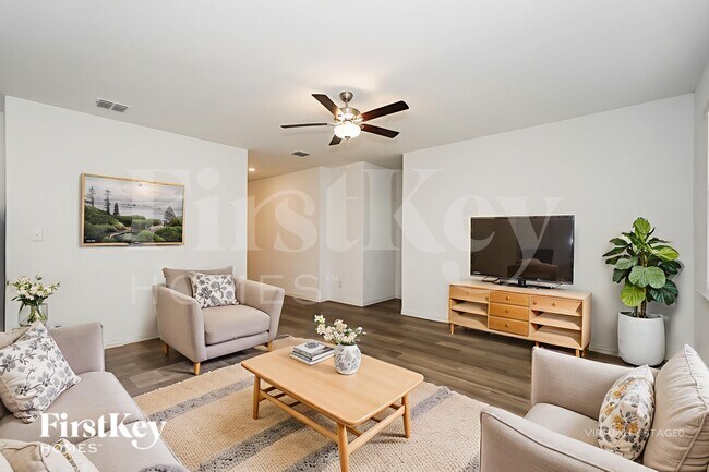 Foto del edificio - 2524 Goodrich Rd