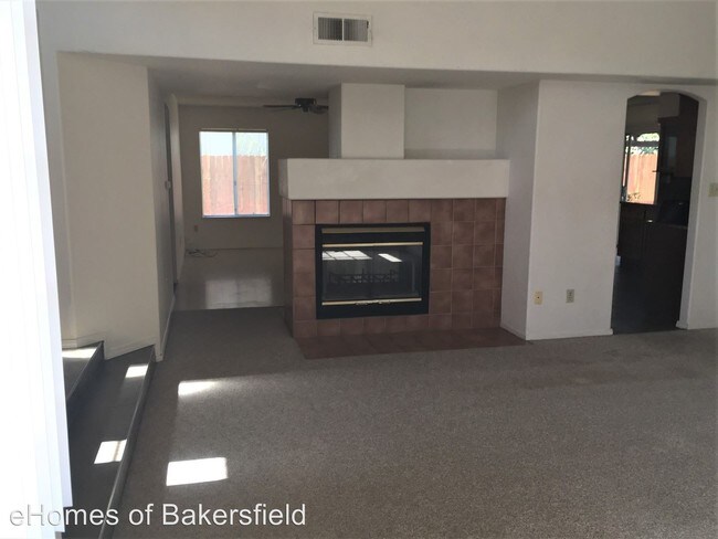 Foto del edificio - 3 br, 2.5 bath House - 1005 Sand Creek Dr